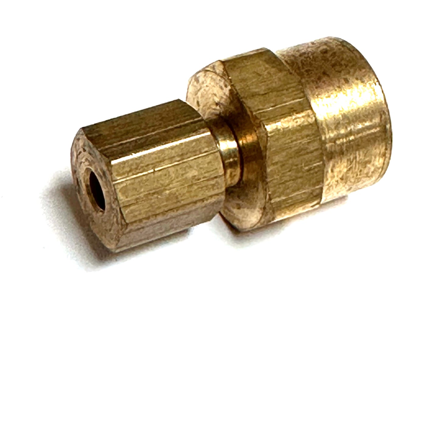 Compression Fitting for Mechanical Boost Gauges that use 1/8 OD nylon –